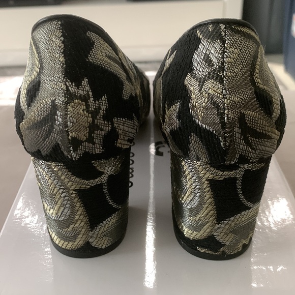Corso Como Black Metallic Brocade Shoes/Pumps size 9.5 - Picture 11 of 17